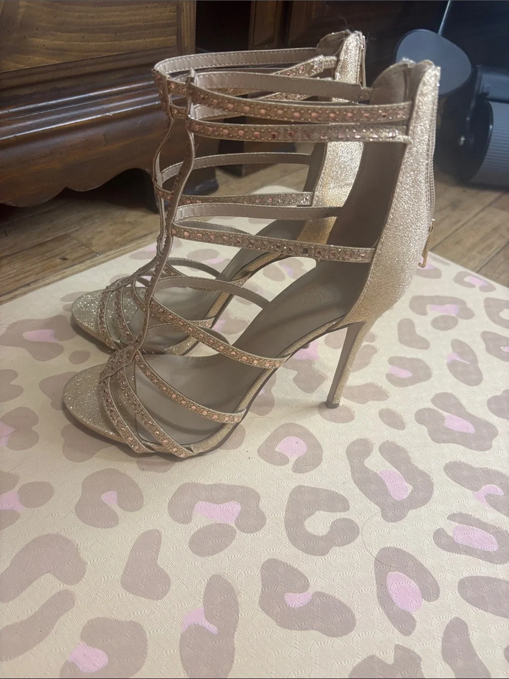 Women's Strappy Glitter T-Strap Heels in Rose Gold